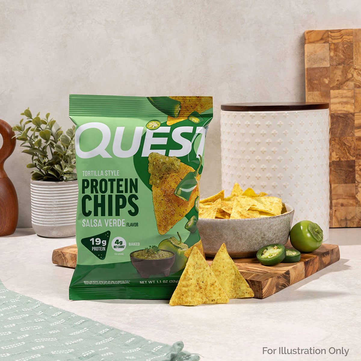 salsa-verde-tortilla-style-protein-chips-w9 qst-016419-salsa-verde-tortilla-style-protein-chips_5.jpg